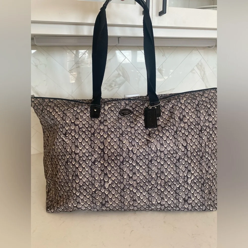 Coach Snake Print Weekender Packable Tote and Large Pouch Set in Gunmetal - Picture 12 of 15